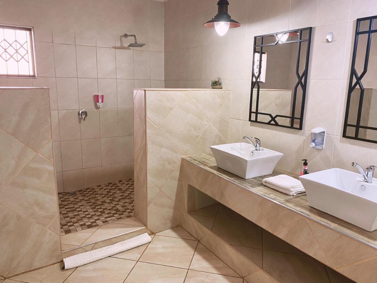 The Wilds Lodge Kuruman Extérieur photo